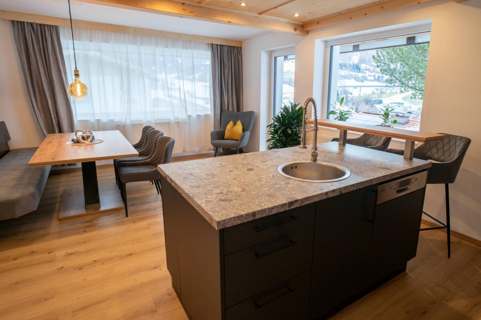 Apartement Waldfrieden Pfons Екстериор снимка